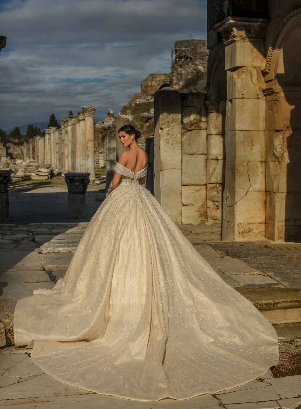 PEARL WEDDING DRESS - Europin Tailor