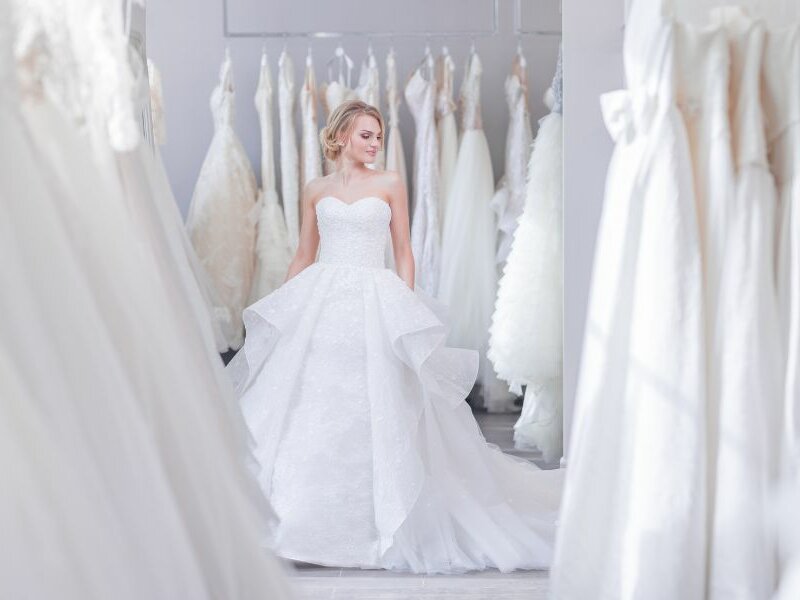 How Brides Should Prepare for Wedding Dress Shopping