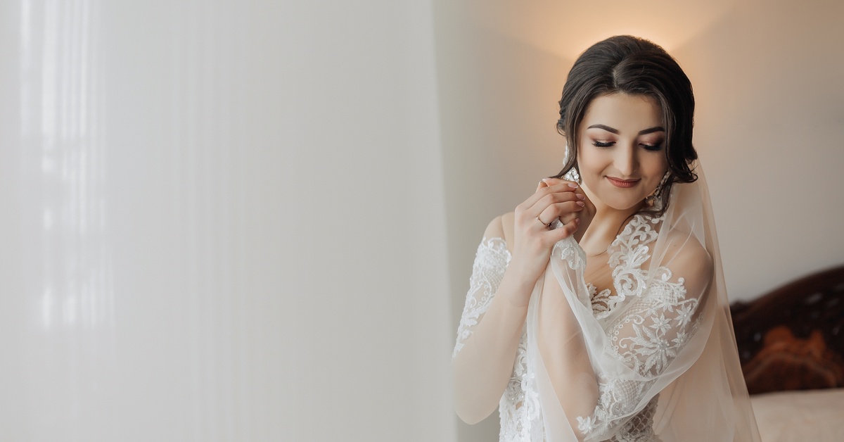 Ivory vs. White Wedding Dresses: Find the Perfect Shade